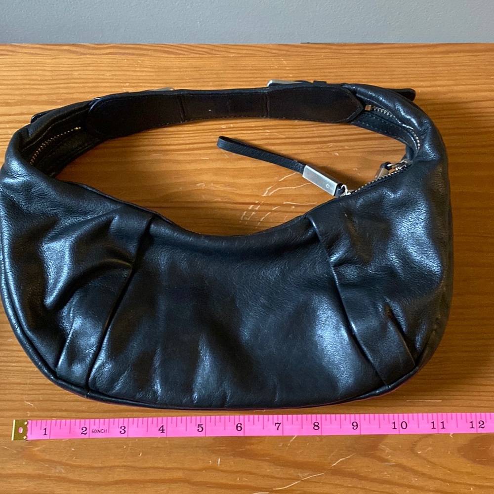 Kenneth Cole black leather shoulder purse